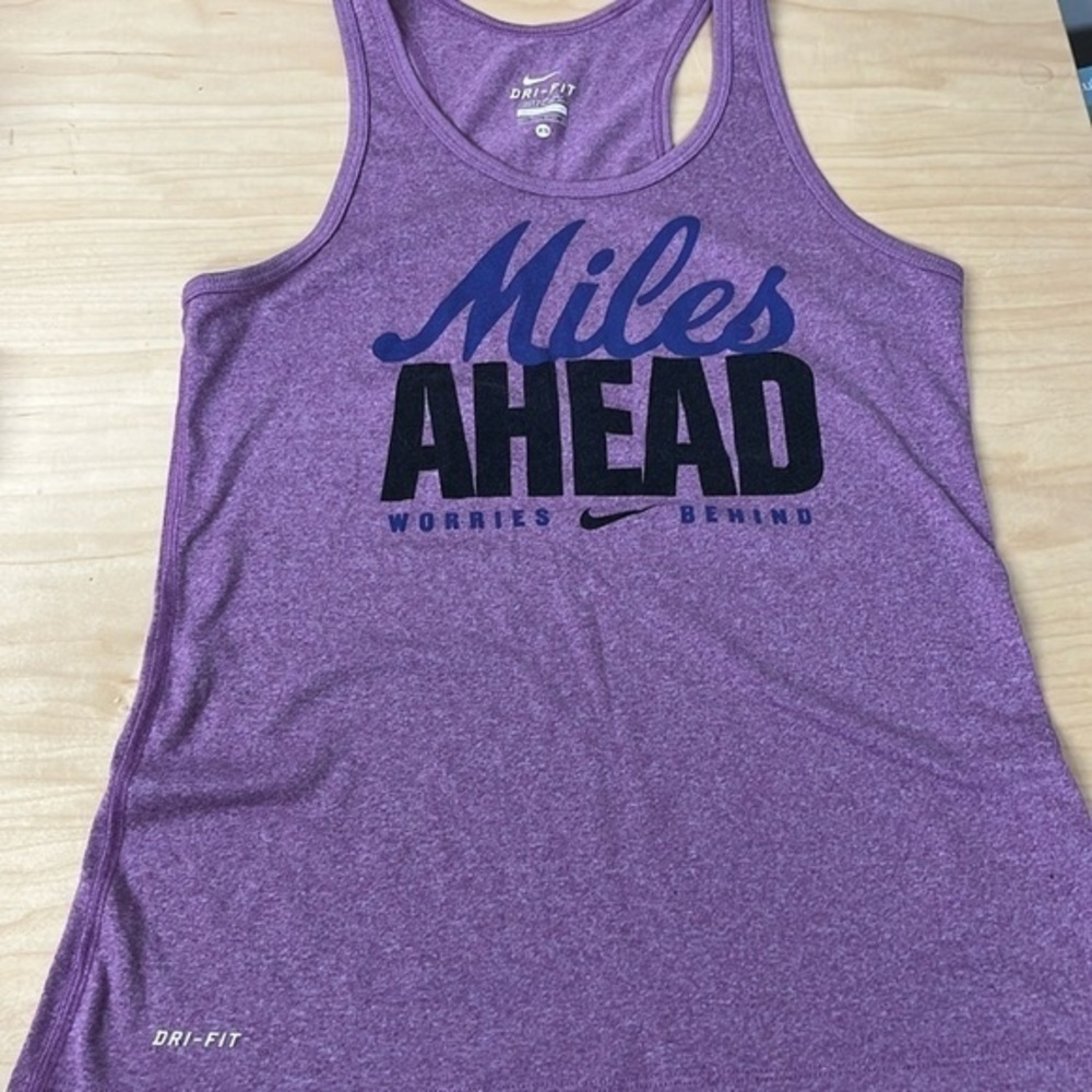 Nike dri fit racer back running tank women’s extra small